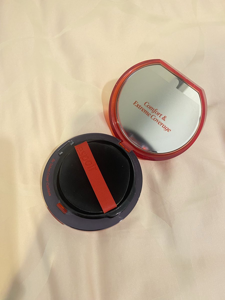 bevanillaco's tweet photo. ส่งต่อ espior90%+ +refill เบอร์22 550รส เหมาะกับผิวขาวเหลือง ส่งต่อเพราะเปลี่ยนเบอร์✨
แยกตลับ 350รส 
refill 290รส
#espior #ส่งต่อ #ส่งต่อคสอ #ส่งต่อเครื่องสําอาง #คุชชั่น #ส่งต่อคุชชั่น https://t.co/i6aCW8N4Qf