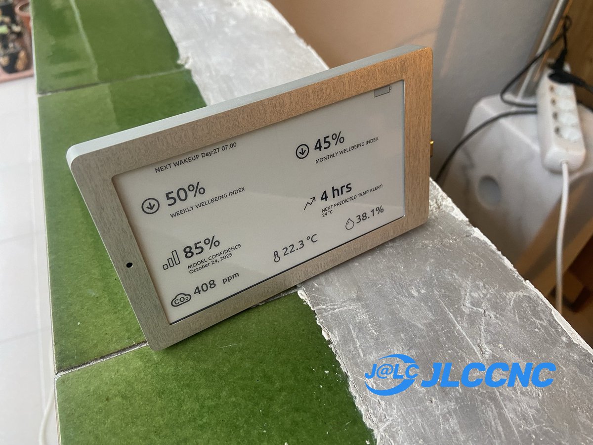 ✨Another amazing custom project made with our CNC machining service!

<a href="/martinfasani/">Fasani Corp.</a> shared their first assembled prototype for <a href="/SensoriaAi/">Sensoria</a> — precision-machined from 7075 aluminum, produced by JLCCNC.
High-strength, lightweight, and beautifully finished — exactly what 7075