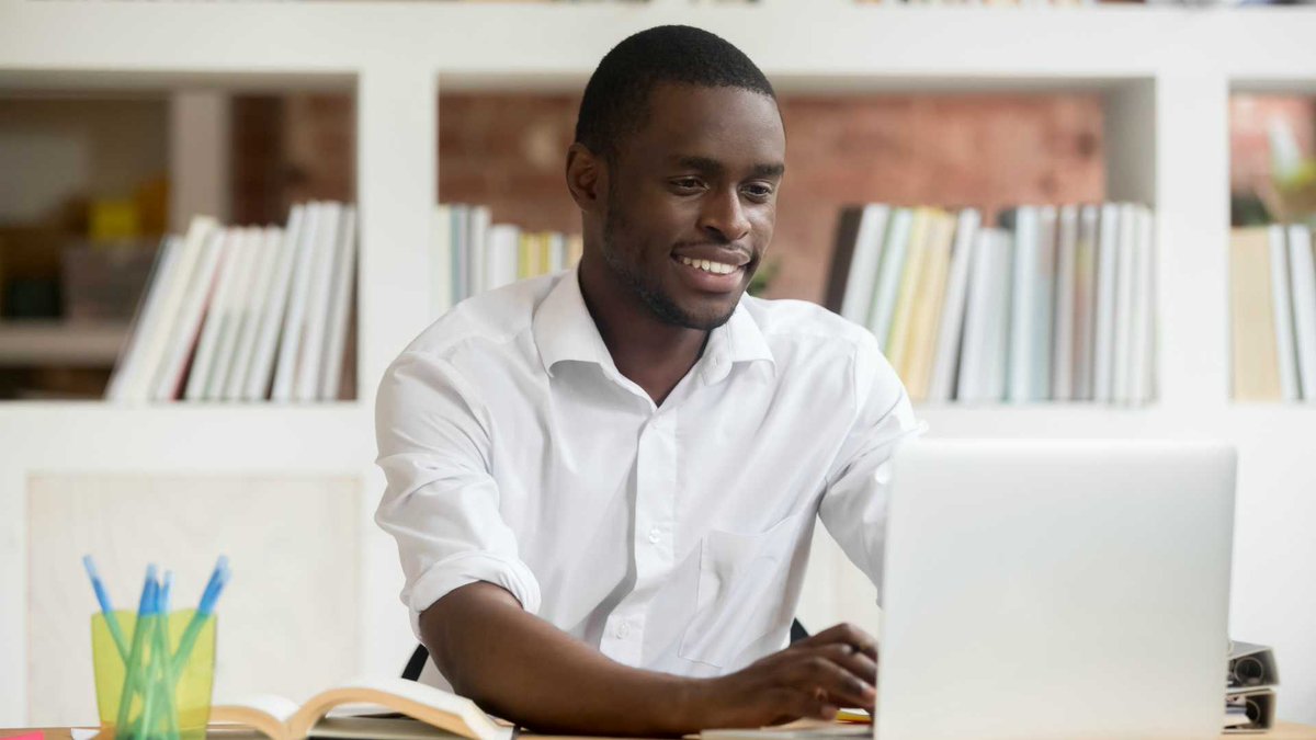 TutorHamza's tweet photo. Sometimes the hardest part is STARTING. The blank page, the topic selection, and the https://t.co/EDD7NpFGup us at support@hamnicwritingservices.com
#Topicselection #proposalguidance #proposal #dissertation https://t.co/lz3LsGAy4l