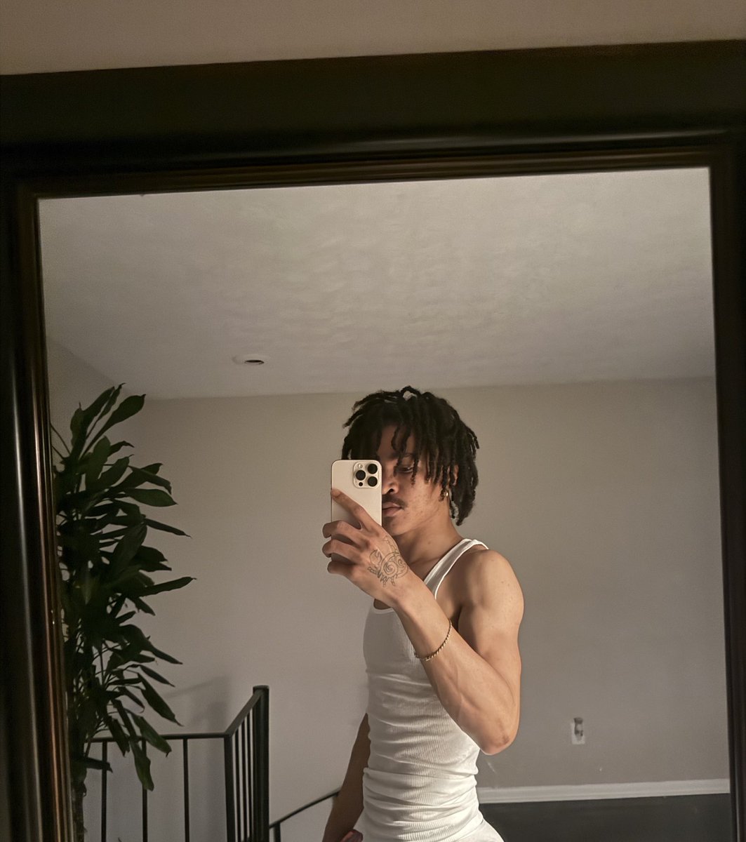 DaMemphisPlug's tweet image. he hooked on phonics 😈🥰