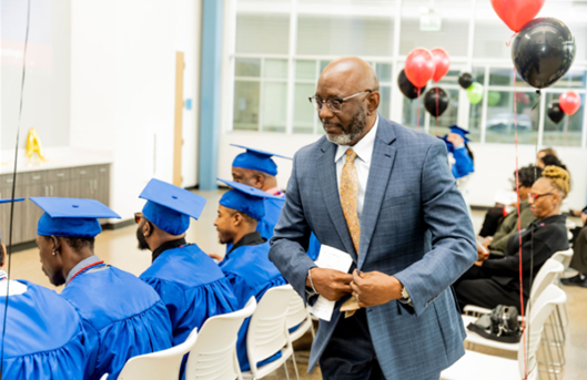 OCFaithBased's tweet photo. They showed up. They persisted. They graduated. 🎓✨ Huge congratulations to our program graduates! Your success is our success. #OasisCenter #ProudMoment #DallasCollege https://t.co/WM9KvqMFcs