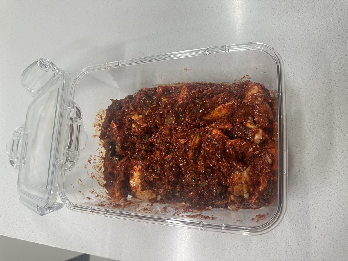 rang9cp's tweet image. 더덕 양념게장!  이제 3일숙성!
아가 오는날 맛도리겠다~~ 
#네토커플 #간만에 #양념게장