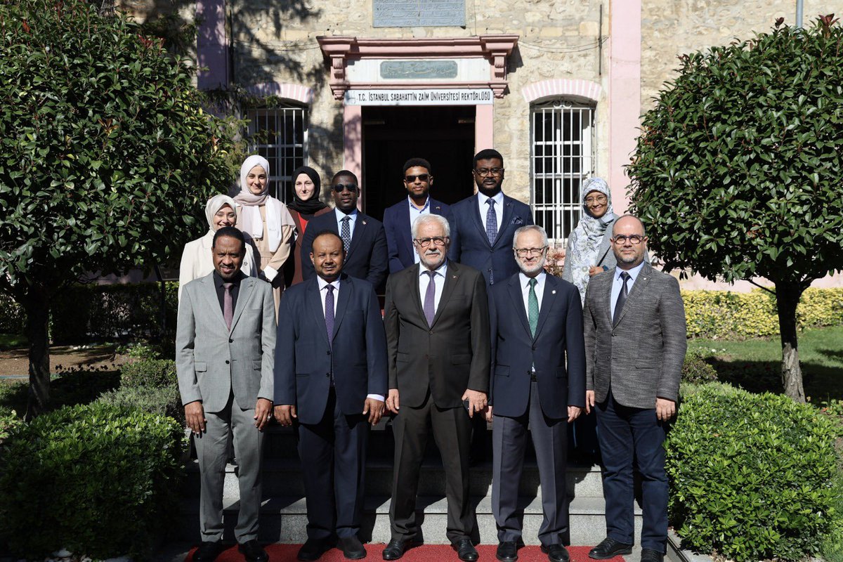 IZU were honored to host Mr. Osama Mahjoub, Consul General of the Republic of Sudan in Istanbul, &amp; Prof. Dr. Nizar Ata, President of the Sudanese Community in Istanbul, along with their delegation.

🤝 Building stronger academic and cultural ties with the Sudanese community.