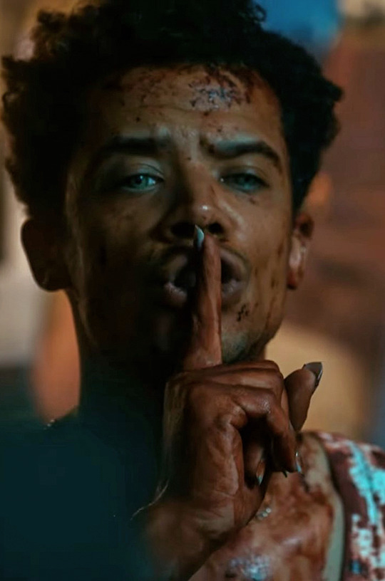 AdaptableCharm's tweet image. ─┈ 𝑇ℎ𝑒 ℣𝑎𝑚𝑝𝑖𝑟𝑒 𝐿𝑒𝑠𝑡𝑎𝑡◝
~ ❝There's a moon over 𝘉ourbon 𝘚treet tonight. It was many years ago that I became what I am. The brim of my hat hides the eye of a beast. I must love what I destroy, and destroy the thing I love.❞ —GSumner
「soundcloud.com/margency/mobs」