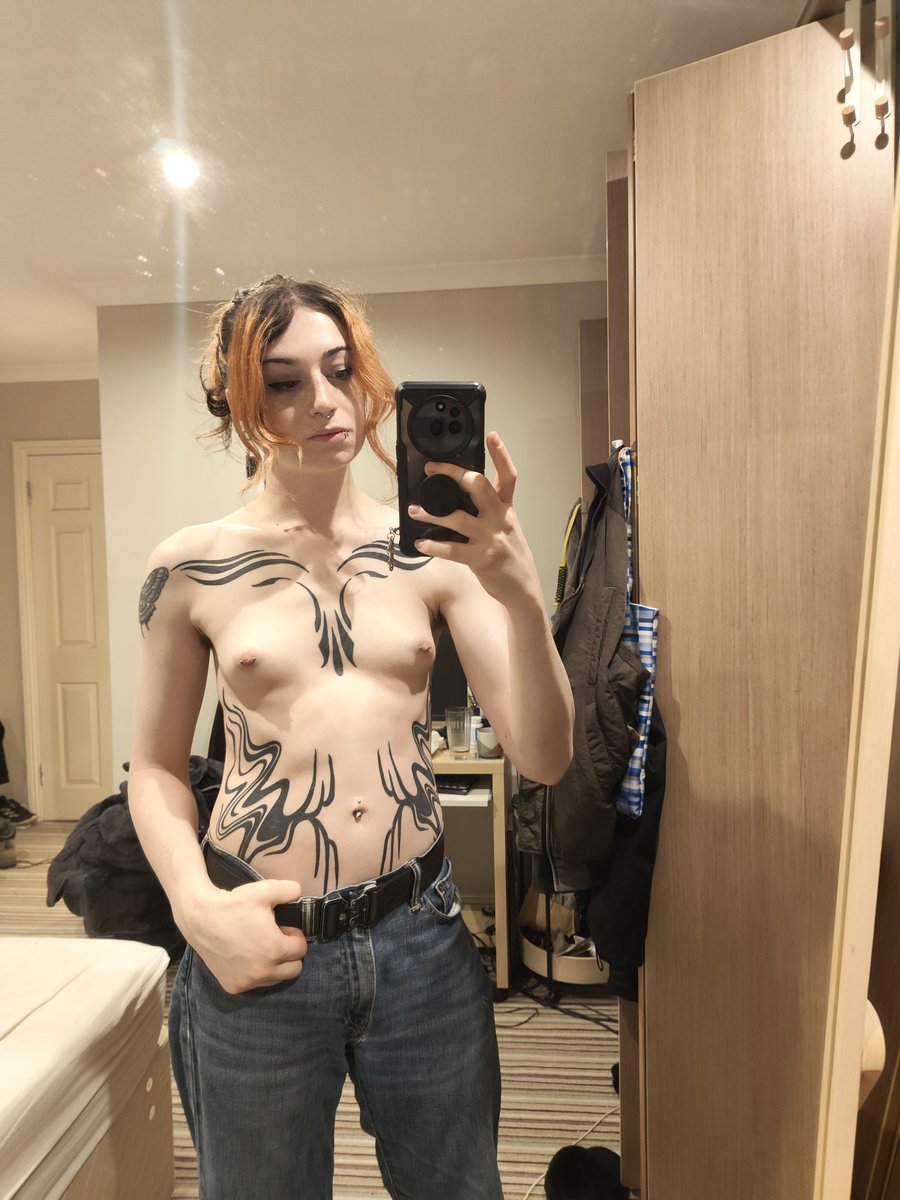 dyke spy tweet media