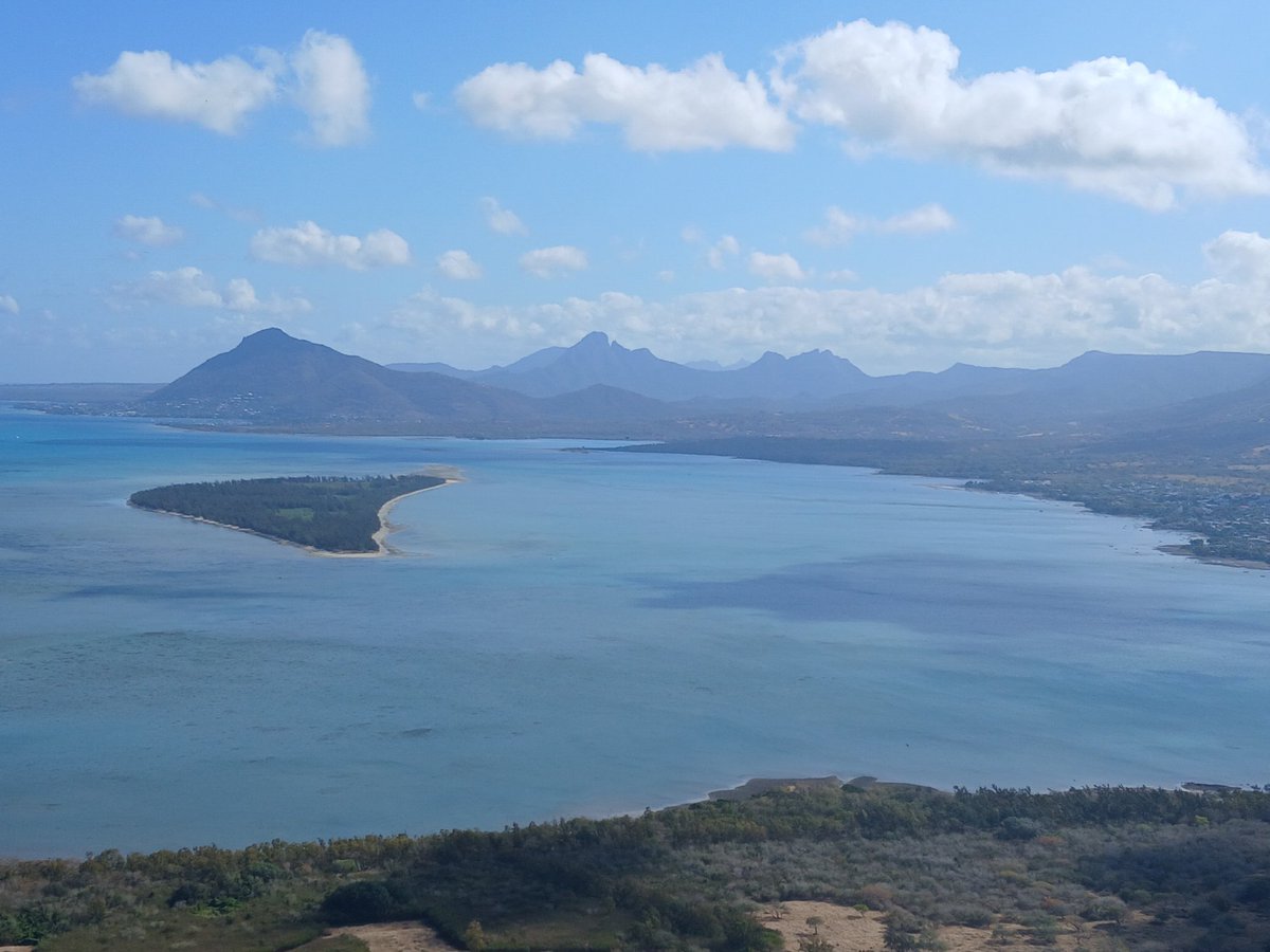 RandomTours's tweet photo. More Mauritius moments https://t.co/X0JTXN6d4S