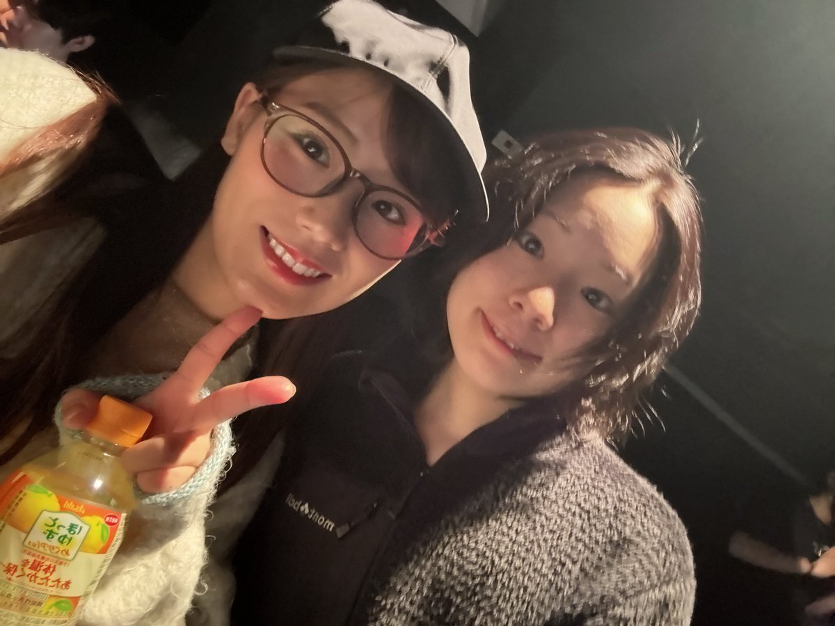 akiyamayuzuki's tweet image. 真魚ちゃんご出演舞台
#はじまらない終わらない
観劇させていただいてきました☺️
60分間というギュッとした時間！
登場人物全員変でした！！！笑
最後ちょっとゾッとした！タイトルの意味がわかった！
真魚ちゃんお疲れ様でした〜❣️