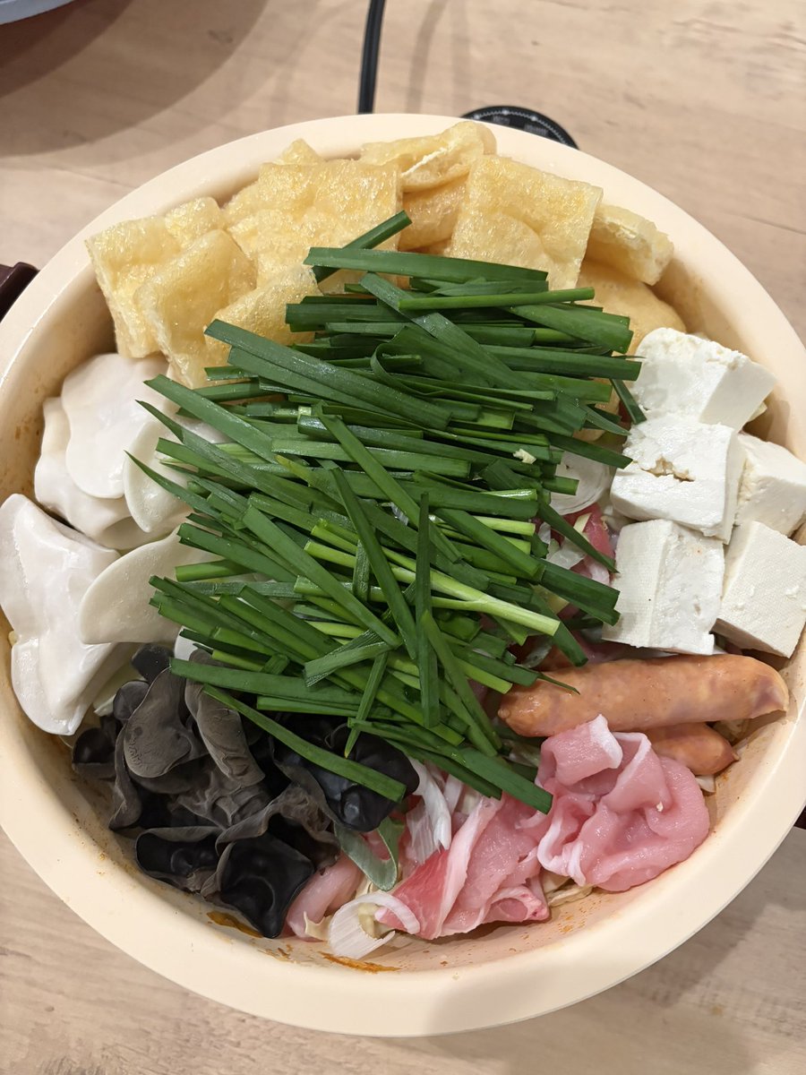 munGXloSe's tweet photo. 赤からずっっと食べたくて下手くそながら頑張って作っためちゃもりもり

今年の冬5回はいきたい😈 https://t.co/ZDWoSiB5Gn