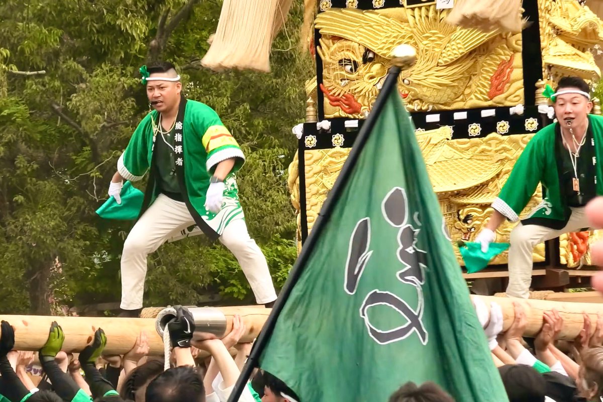 mako2627's tweet photo. お祭り撮影中は色んな映り込みがあって「祭り」を感じさせてくれます☺️　が！  最後のは本当に「祭り」にも「絵」にも何にもならんどうしようもないヤーツ！😓　#新居浜太鼓祭り https://t.co/O0C3Z1ptma