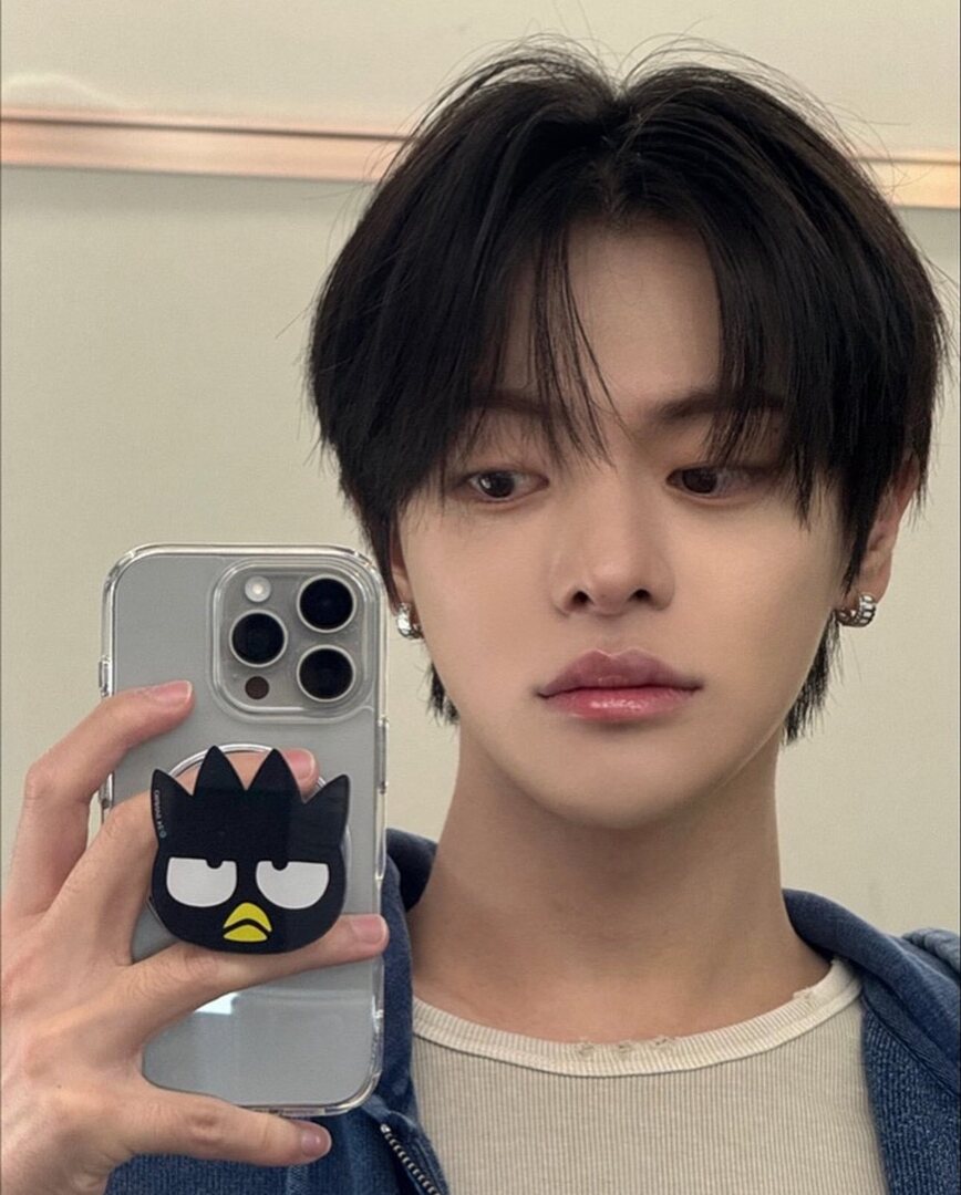 selfolssi ♤ tweet media