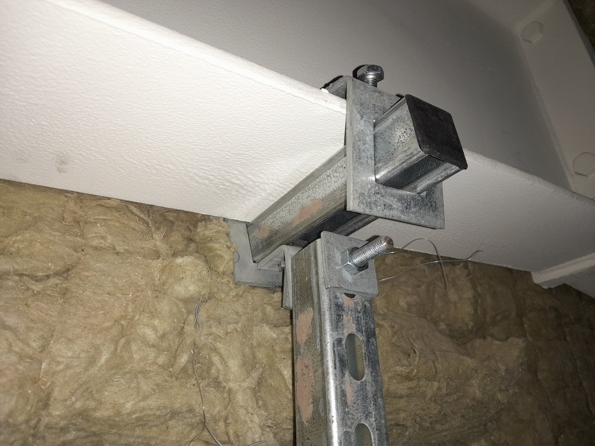 Practical_AV's tweet image. Installation of a projector in a office space in Birmingham. Great installation of a 5200 Lumen WUXGA Laser Projector from @EpsonUK  Projecting on to a 2.4m Electric screen from Sapphire.
practicalav.co.uk/projector-inst…