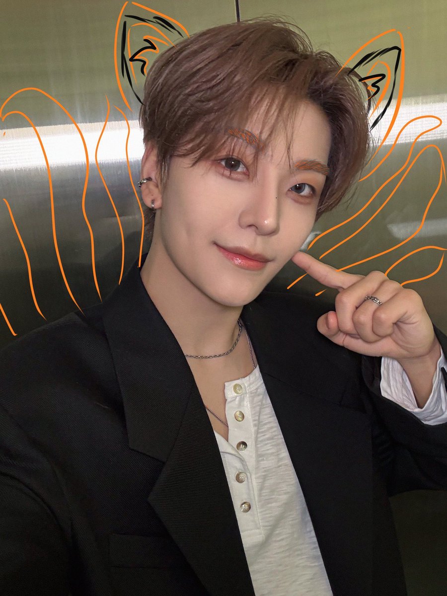 uinlong's tweet image. 