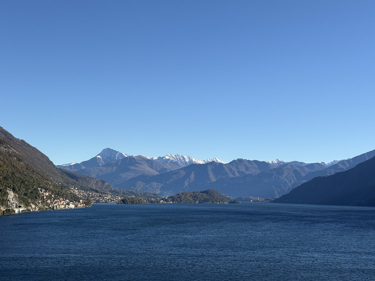 What a difference 24hrs makes on
Lake Como !

Yesterday - wet and cloudy
Today - bright and breezy

#LakeComo #24hrs