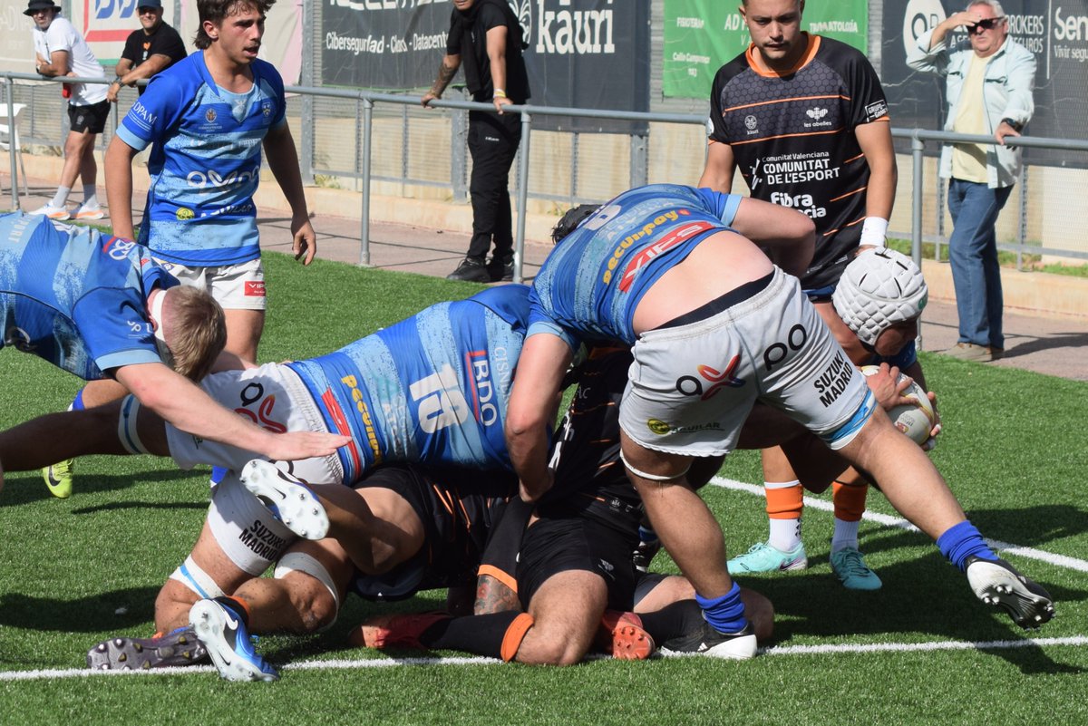 CampoCharlie's tweet photo. Nuestros colegiales no consiguen puntuar en Quatre Carreres a pesar del esfuerzo de los jugadores
@lesabellesrc 3⃣1⃣🆚2⃣2⃣ @Cisneros_Rugby #Zeta
#AzulAzul 🦢 #AleCole https://t.co/ffF30OV8aQ