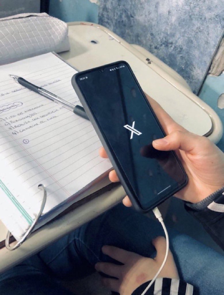 derste beş dakikada bir ben