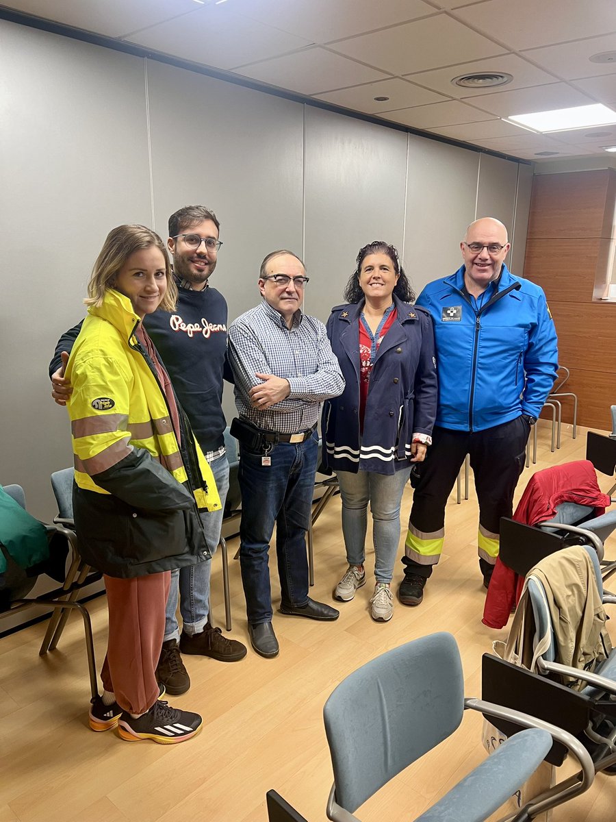 Hoy hemos iniciado nuestra ronda de asambleas con nuestros afiliados de Arriondas 💙🩺. Nos vemos mañana en Jarrio a las 13:30 horas 😉
#EstatutoPropio
#PundonorFacultativo