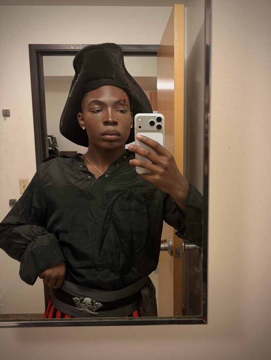 loustfiles's tweet photo. 🏴‍☠️ https://t.co/WpaLcWGxrH