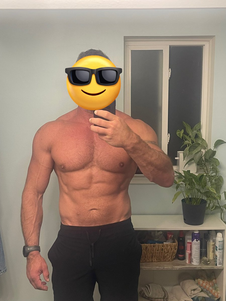 Monday morning check in after a weekend of Halloween candy indulgence. Still stuck at 260, 259 to be exact, been in this range for two weeks now. Just need to stay patient and stick to my plan.