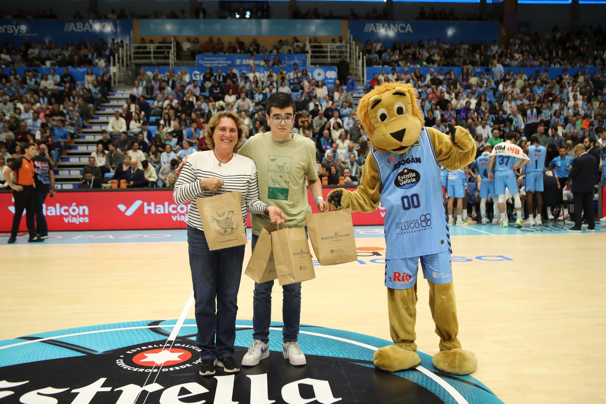 CBBreogan's tweet image. 🏀 Xogar co Breo ten premio!

No partido ante o Granada, @PazodeVilane repartiu agasallos entre os participantes do xogo do Breo a través do carné dixital e do Encesta co Breo, onde un concursante estivo a piques de anotar desde media cancha e gañar ovos para todo un ano!

A CEO…