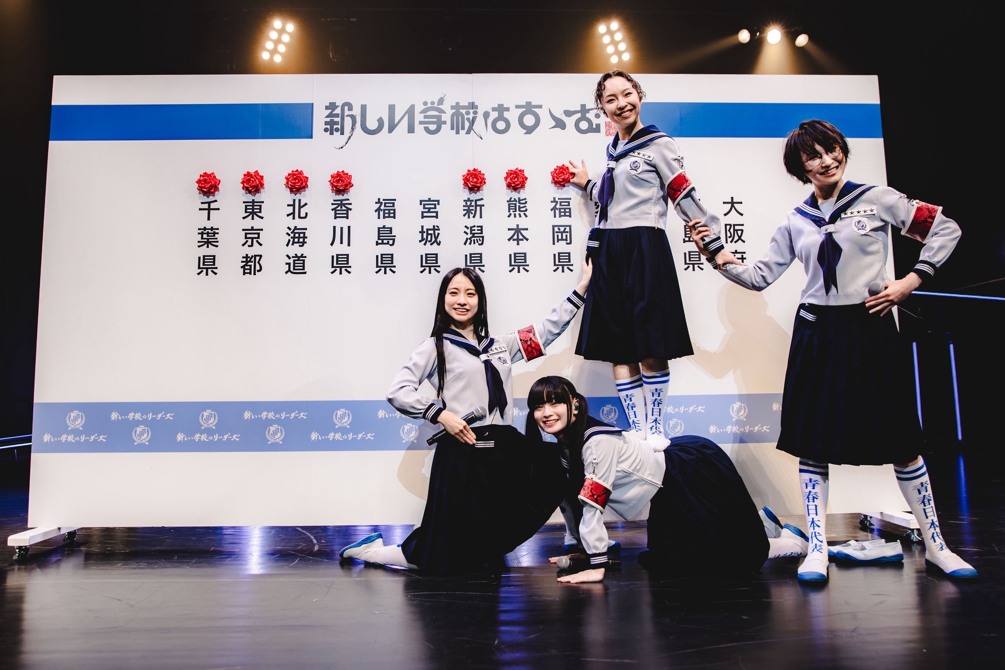 G40_sEPakAAnUhj?format=jpg&name=large