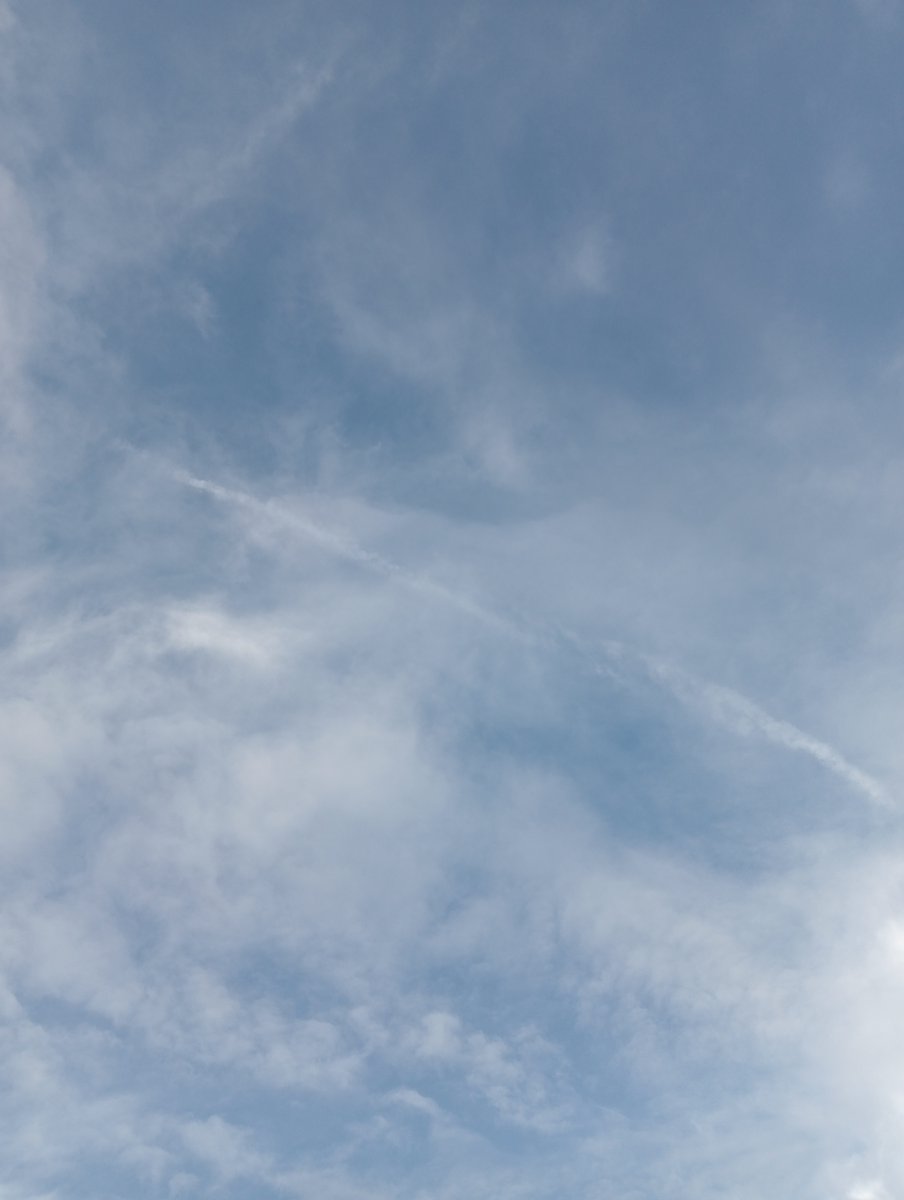 Lavante21575499's tweet image. The Netherlands, October 2nd, 8am. Another day ruined ...☠️☠️🤮😷🥹 #geoengineering #HAARP #DOPPLER #EISCAT