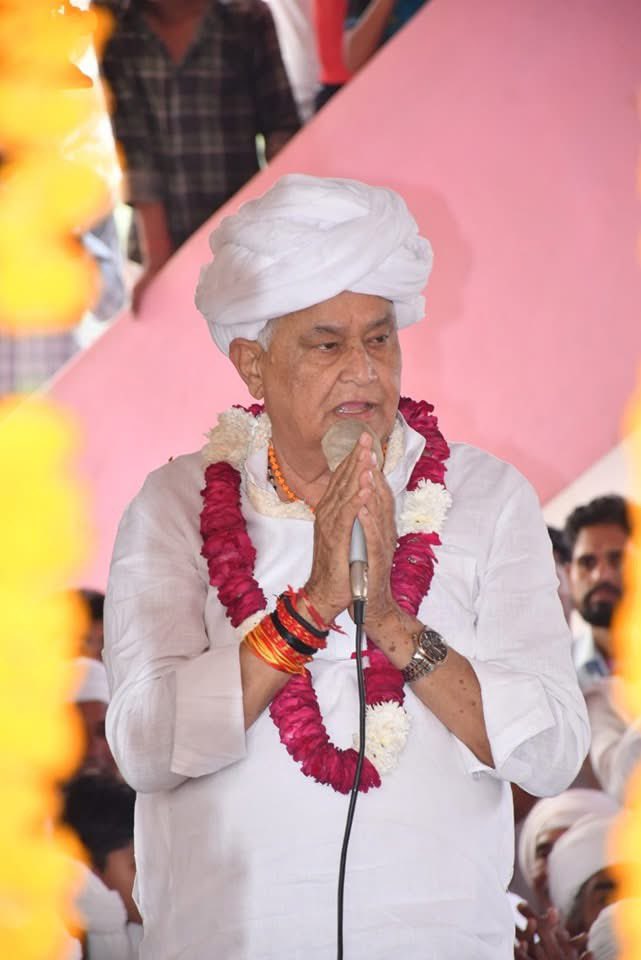राजस्थान सरकार में कैबिनेट मंत्री एवं वरिष्ठ नेता डॉ. किरोड़ी लाल मीणा जी को जन्मदिन की हार्दिक बधाई एवं शुभकामनाएं।
ईश्वर से आपके उत्तम स्वास्थ्य एवं दीर्घायु जीवन की कामना करता हूं।
<a href="/DrKirodilalBJP/">Dr. Kirodi Lal Meena</a>