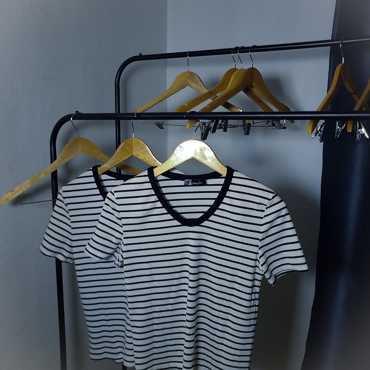 ShoppByDimma's tweet image. Our Premium Stripe Basic Top 🛍 

Available and selling at a very affordable rate ✨️

🏷 Price tag ; # 10,000 
🛍 Send a DM to shop now
🚚 Nationwide delivery

#ShopWithDimma #Basictops #Bestsellerforbasictops #UnisexFashion #Stripebasictop