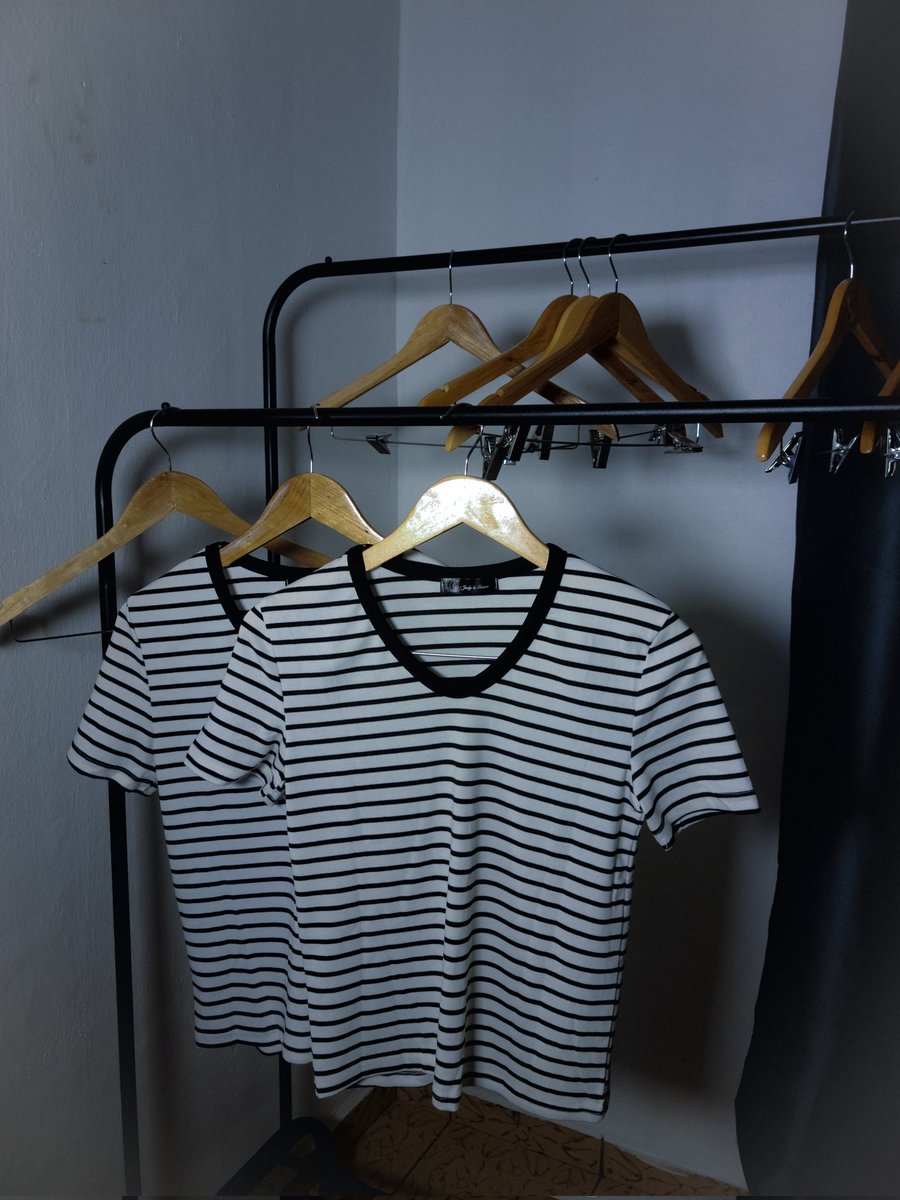 ShoppByDimma's tweet image. Our Premium Stripe Basic Top 🛍 

Available and selling at a very affordable rate ✨️

🏷 Price tag ; # 10,000 
🛍 Send a DM to shop now
🚚 Nationwide delivery

#ShopWithDimma #Basictops #Bestsellerforbasictops #UnisexFashion #Stripebasictop