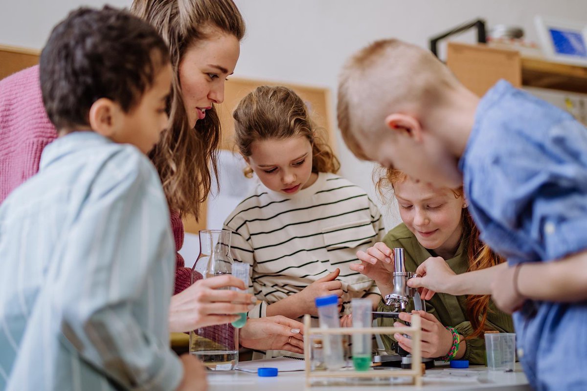 🔭 Hoy comienza la XXV Semana de la Ciencia y la Innovación.

🧬 <a href="/CienciaGob/">Ministerio de Ciencia, Innovación y Universidades</a> celebra una de las mayores citas de divulgación científica del año con cientos de actividades abiertas y gratuitas en toda España: talleres, charlas, exposiciones y mucho más.

ciencia.gob.es/Noticias/2025/…