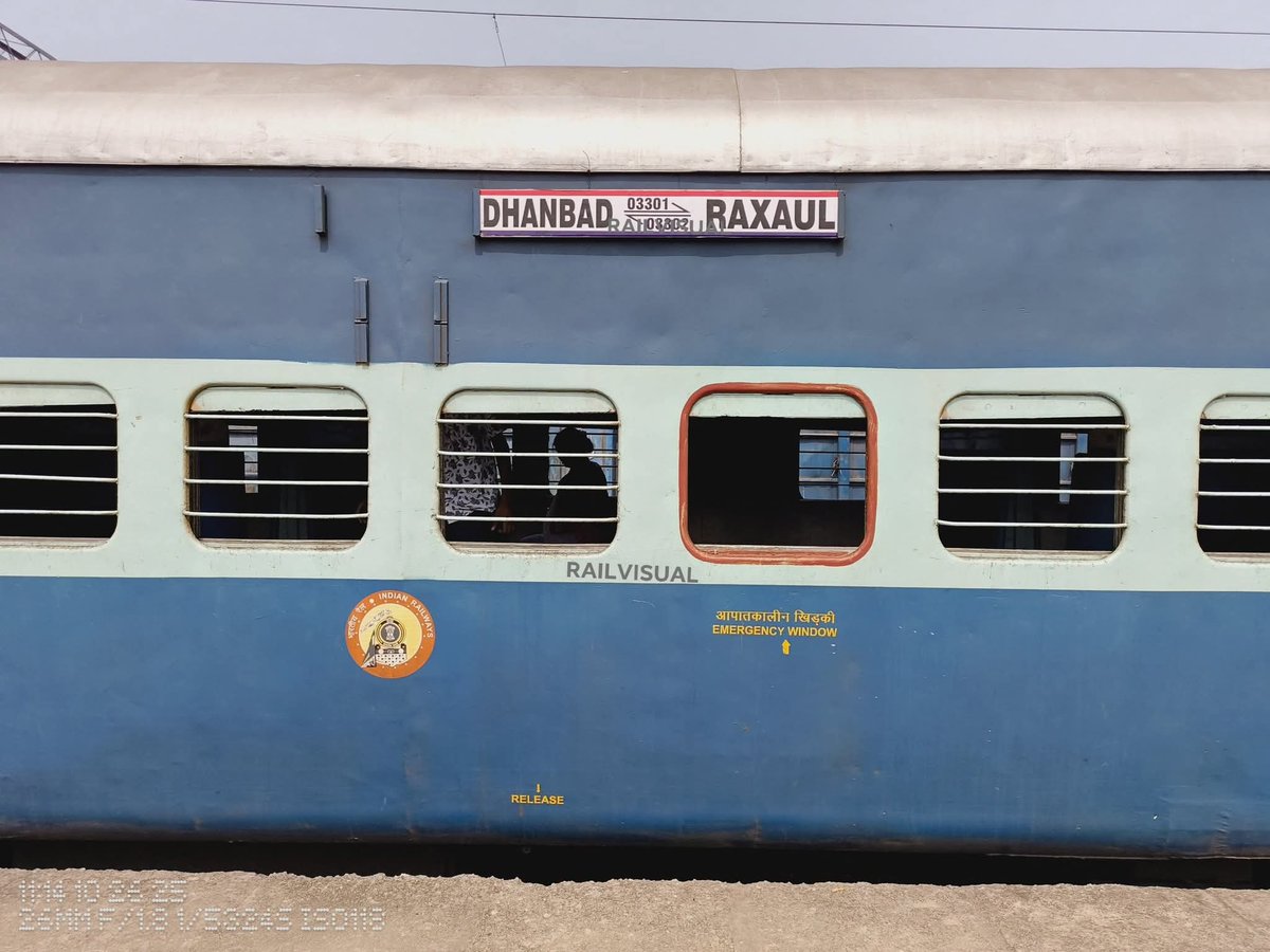Nalanda_index's tweet photo. 🚆 Bring Back Train No. 03301/02 Dhanbad–Raxaul Special!
This train, which was earlier run for just four trips, deserves permanent restoration. It’s not just a train ,it’s a vital bridge connecting North Bihar, South Bihar, and Jharkhand.

Imagine the potential it holds:
🔹 Connecting industrial Dhanbad with cultural Rajgir and historical Darbhanga.
🔹 Linking Sitamarhi, a major religious destination, directly with key economic zones.

For thousands of daily passengers, this isn’t just convenience  it’s connectivity, growth, and progress. 

Reinstating the Dhanbad–Raxaul Special as a regular service will strengthen regional unity and revive the transport lifeline of Eastern India.

Let’s raise our voice together! 
@aadhar_raj_ @drmdnr @ECRlyHJP @GM_ECRly
 @spjdivn @drmdhnecr @AshwiniVaishnaw @RailMinIndia 
#Dhanbad #Rajgir #Darbhanga #Sitamarhi #Bihar #Jharkhand #RailConnectivity #IndianRailways