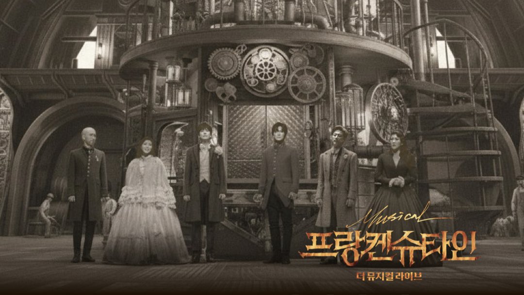 makha_23's tweet photo. 오타쿠들이 2차 창작할 것 같은 If 공식에서 먼저 말아주는거 과한데 재밌다ㅋㅋ 빅터 앙리 둘만 멀찍이 떨어져 있고 슈테판 엘렌만 표정 안 좋음 앙리 머리 떨어졌다가 잘.. 붙은.. 세계관인지 살인자 넘버 조차 나오지 않은 시점의 세계관인지 https://t.co/lwPkywL80a