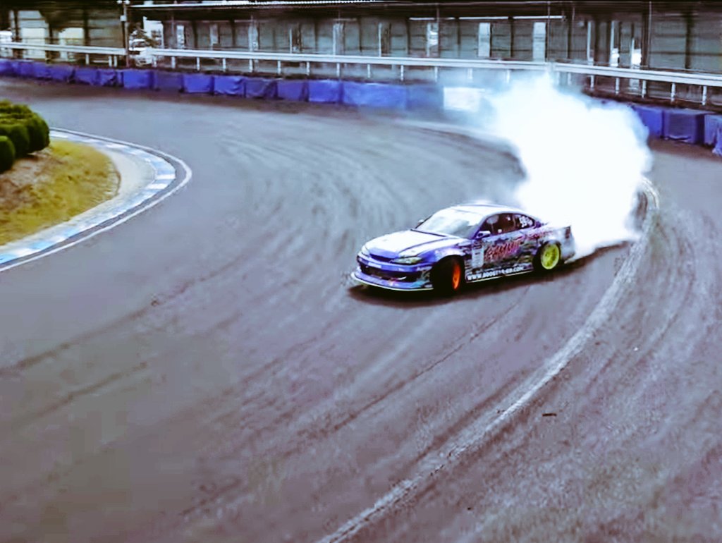 RACE23812435's tweet image. 茂原でも凄いドリフトを見せた西山くんその1
#D1LIGHTS #SAMMIT #teamboostar #VALINO #ORIGINLabo