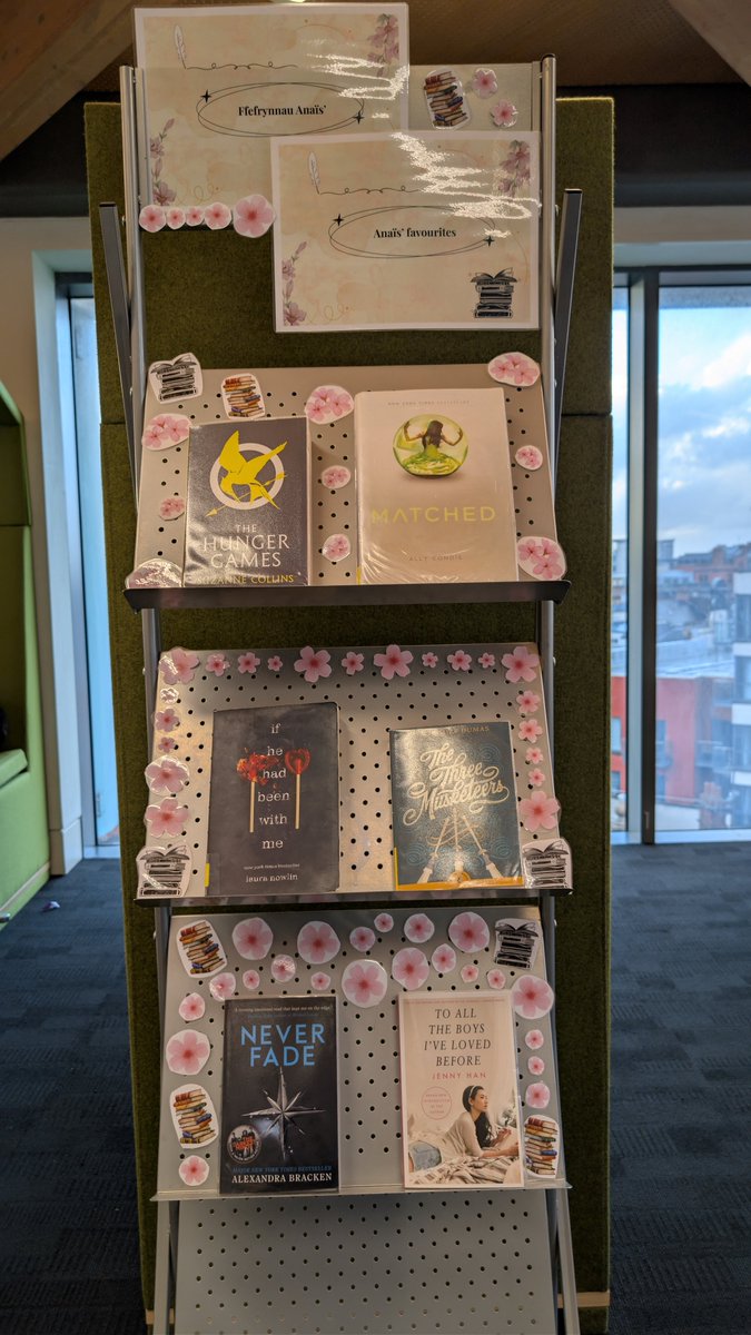 Cardiff Central Library Hub tweet media