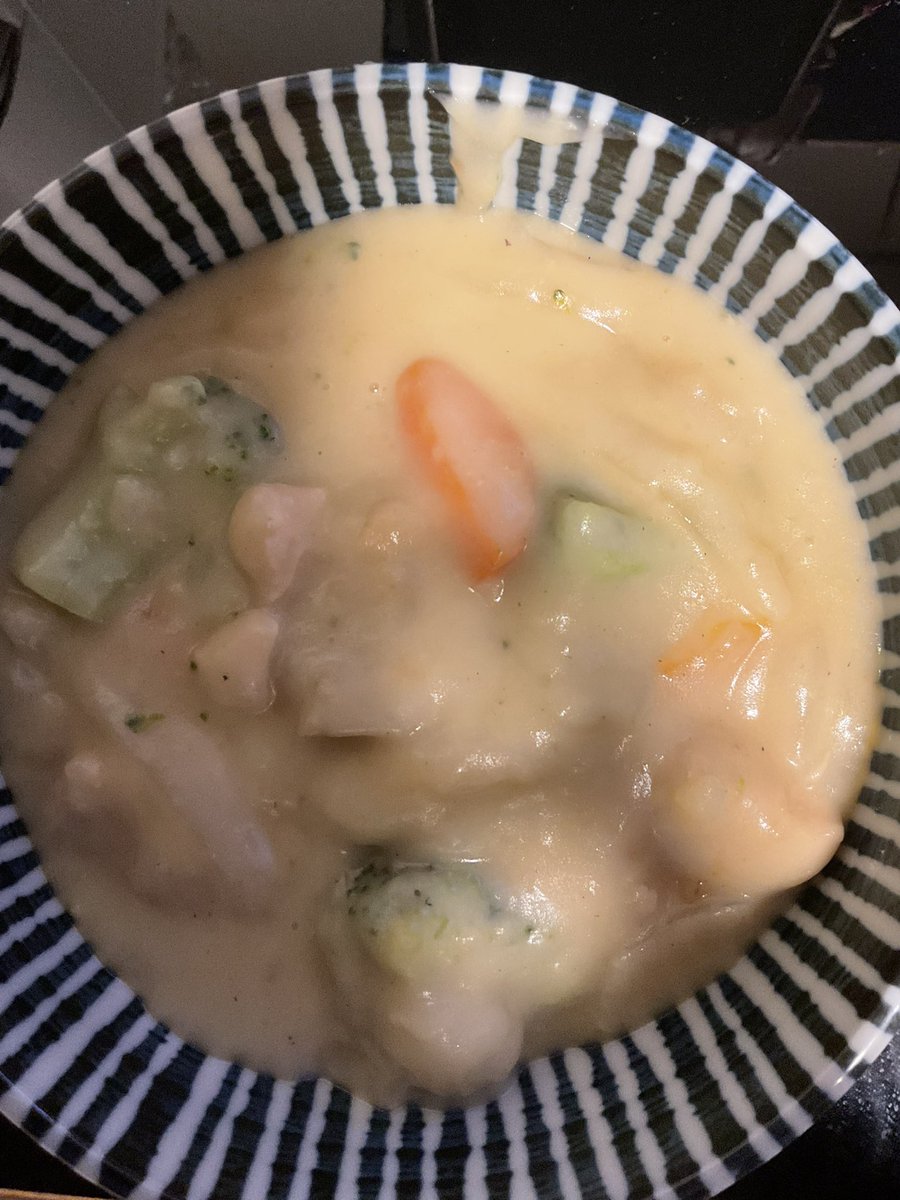 フライパンの海♪うさぎ♡ うさちゃんシューズ｜ウサギがいる｜CUNE ONLINE STORE