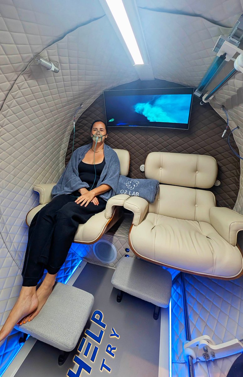 o2labco's tweet image. Tired of 3 AM wake-ups? Bad sleep kills focus, sours mood, even weakens immunity—for SG’s busy pros, it’s a killer. O2 Lab’s HBOT pushes oxygen into plasma, calming your brain &amp;amp; stress. Sleep deeper, wake rested. ✨ 

#O2Lab #HBOT #sleeper #mood #SleepManagement