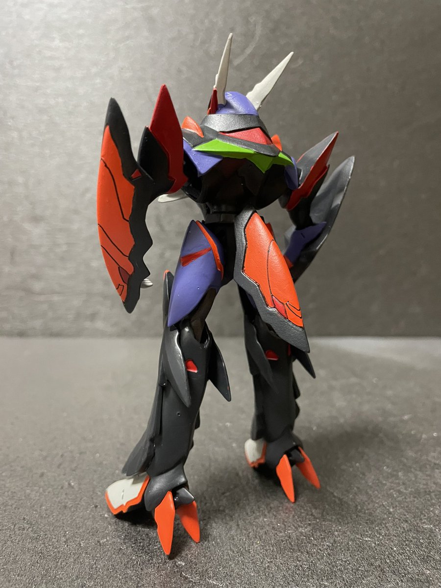 #LMコンペ完成
#LMコンペ
#グラフサンダー
#ラムネ40炎
LMコンペのグラフサンダー完成しました。
細かい塗り分けがあり、意外と塗り分け地獄でございました。😅
ホワイトサフを吹いたので、発色良く筆🖌️塗り塗装出来て良かったです。
LMシリーズ初作成、LMコンペに参加させて頂き大感謝致します。☺️🙇‍♂️