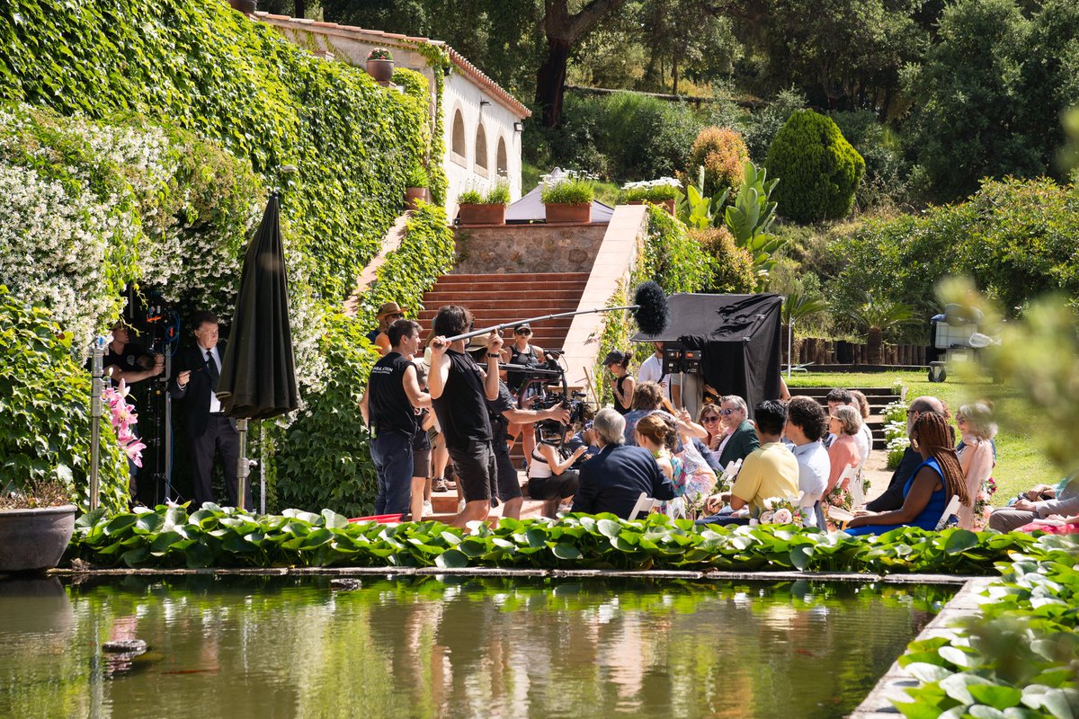 POV: Et coles al rodatge de l’últim capítol de “Vintage” 🤫🎥 

🌟📲  Com acabarà la temporada? Dilluns, a les 22.05, dos últims capítols a TV3 i a la plataforma 3Cat.

 #Vintage3Cat