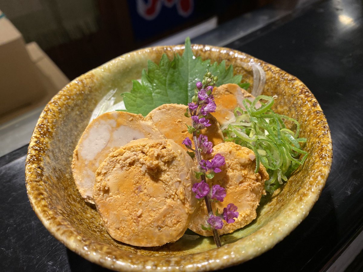 manatyABC's tweet image. 11月🆕オススメ料理更新‼️
おまちかねの🦪生牡蠣・白子・あん肝‼️
3種盛りから痛風鍋などなど
他にもヒラメのお造り&amp;amp;カキフライ

寒い時期にお鍋と日本酒で是非温まりに来てください🤞
今月もご来店お待ちしております🙇‍♂️