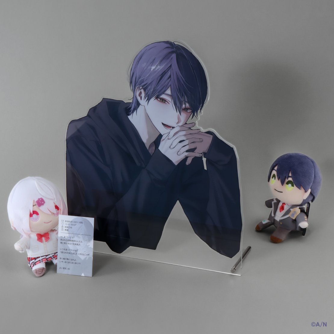 ダイカットアクリルパネル