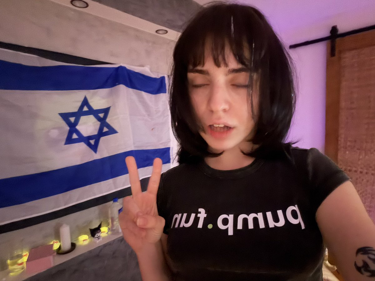 Nelli ༻ tweet media