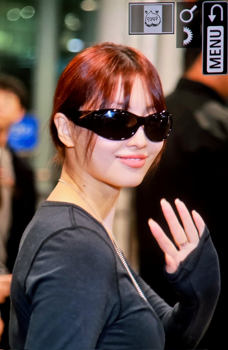 251103
😎😎
#트와이스 #TWICE #トゥワイス
#모모 #MOMO #もも #モモ