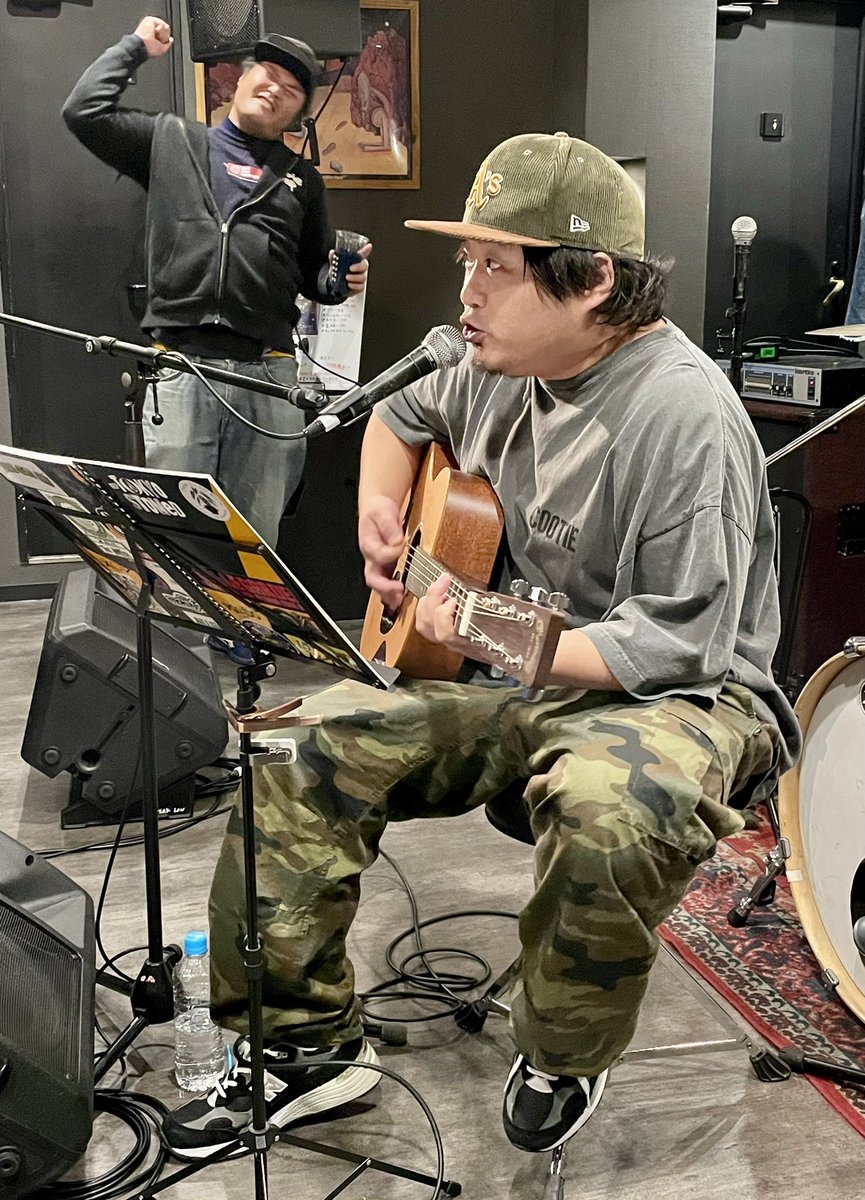 sugimura3106's tweet photo. 灼熱の弾語りイベント #HorryNight Vol.2
ホ〜リ〜さん、シルさんお疲れ様でした🌙
ステージもフロアも笑顔いっぱい、お会い出来た皆さんありがとうございました♪
#古墳シスターズ
#WETDREAM
#THEMAYTH
#タイガーリー https://t.co/WMxigKtLaM