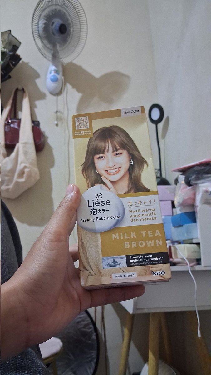 Takut bakal gonjreng bgt ga ya warnanya, mana udah ak pakeee wkwkwk😭😭😭😭🫵