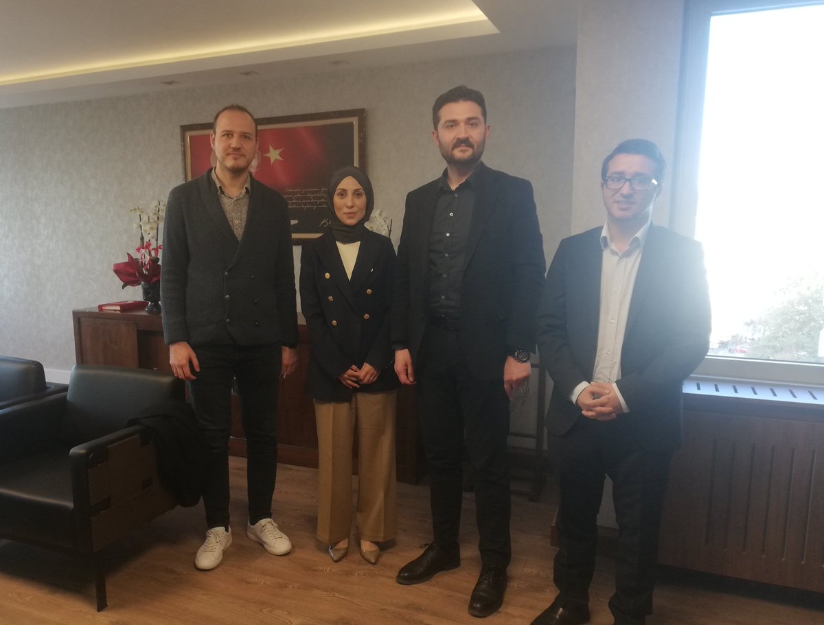 Ak Parti Ankara İl Avukat Koordinatörümüz <a href="/avmuratcandogan/">Av. Murat Can Doğan</a>, avukat ziyaretleri kapsamında; Av. Özge Aydiş Toy'u ziyaret etti. Misafirperverliği için kendisine teşekkür ederiz.

<a href="/hakanhanozcan/">Hakan Han ÖZCAN 🇹🇷</a>
<a href="/emrhntrn/">Emirhan Turan 🇹🇷 ⚖</a>