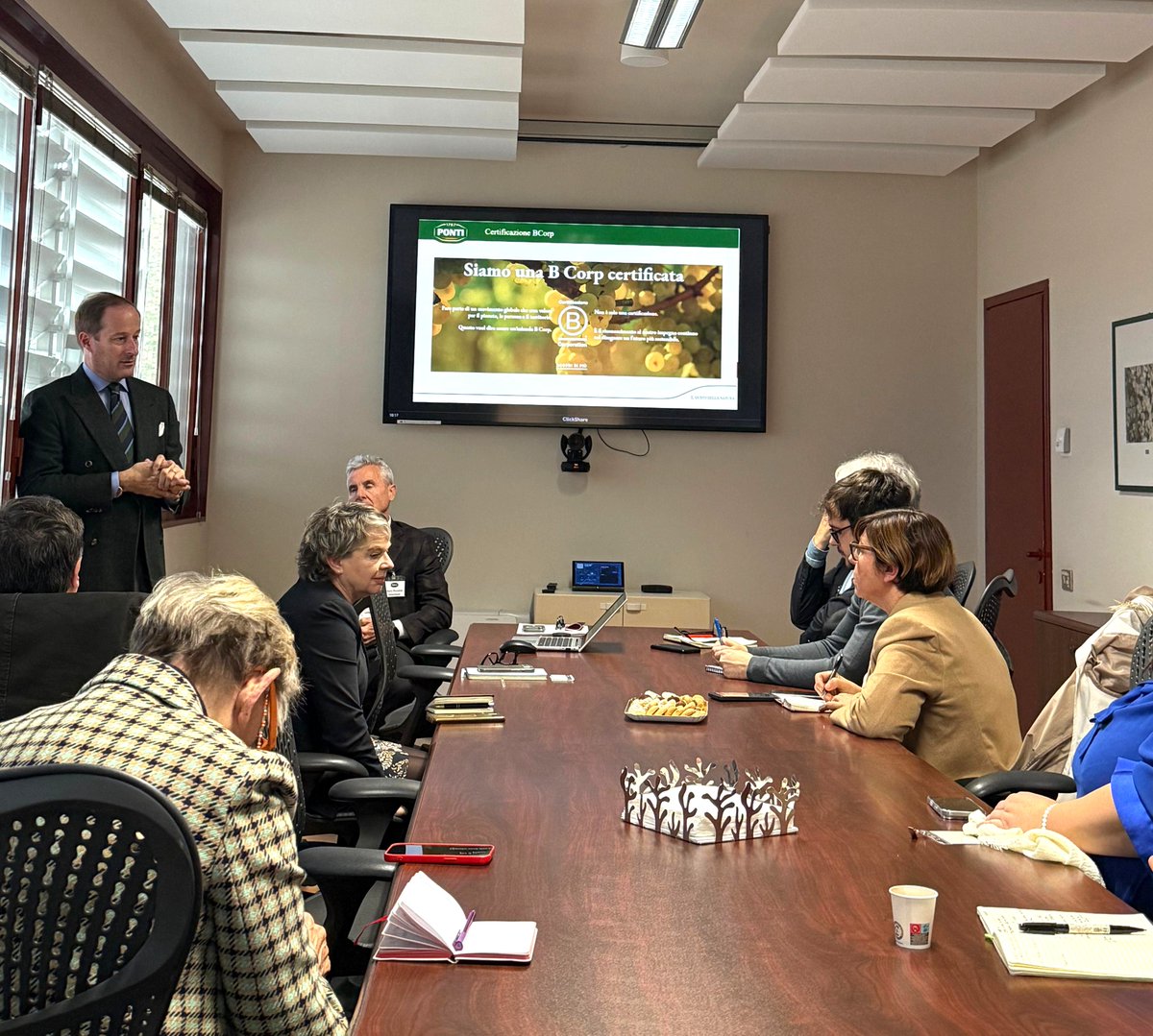 Ponti nuovo protagonista del progetto “Fatti Sotto” di Unione Italiana Food!

Lo stabilimento di Ghemme è stato scelto come tappa del viaggio che celebra l’eccellenza dei vegetali conservati sottolio, sottaceto e in salamoia, riconoscendo a Ponti, leader nel settore degli aceti e