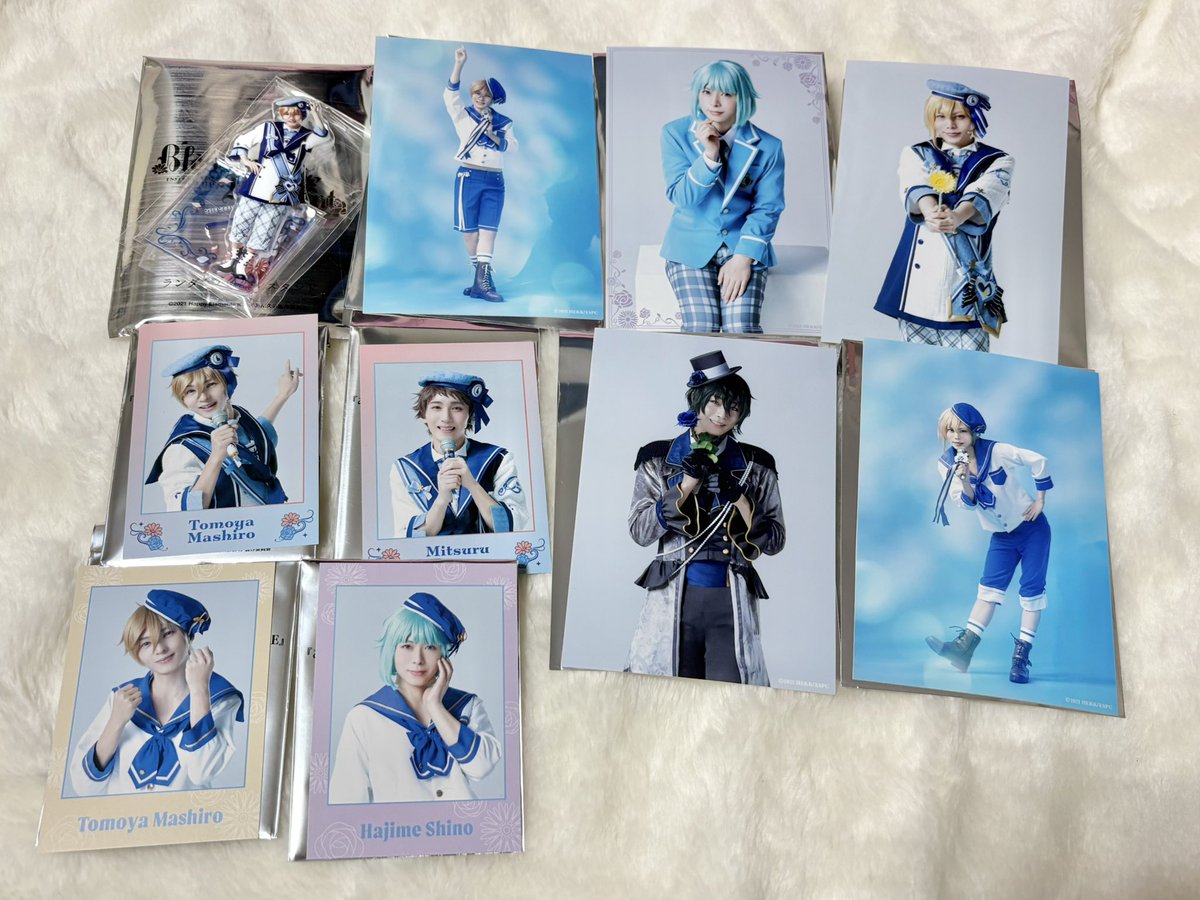 0331__shuri's tweet photo. 【交換】あんステ BM ブロマイド アクスタ チェキ風カード 

譲)
ランブロ⇒みか、友也、なずな、創
アクスタ⇒友也(返礼祭)
チェキ⇒友也、光、創

求)
画像二枚目の宗(ランブロは 返礼祭>制服)

郵送>現地手渡し(23日神戸)
2:1の交換可能です◎

よろしくお願いします🍒⭐️ https://t.co/wfbh5IQCE8