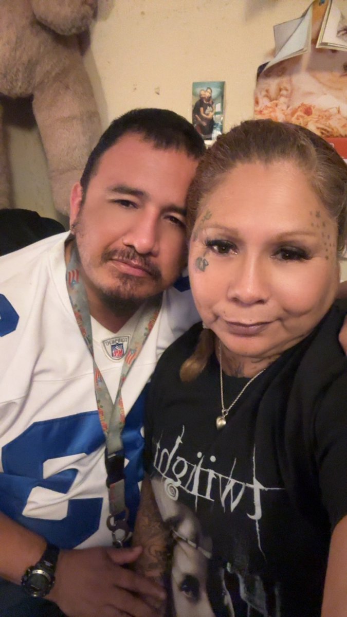 robert69273's tweet photo. @222GenTle I'll love you pookie.. forever baby girl.. lmao https://t.co/rtlm5Bs2RH