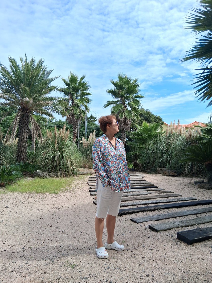 indding's tweet image. 그때 제주^^
# 금릉해수욕장