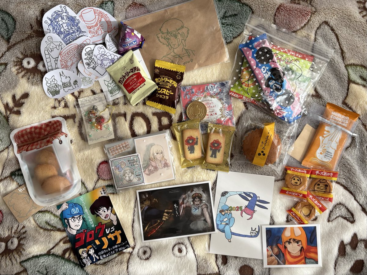 昨日頂いた素敵な作品たちです🕊️🌱
久しぶりに皆さんにお会いできて直接頂いたりお渡ししたりとやり取りができてほんとに嬉しいかったです🥹💓
ありがとうございました！！！

私の中で皆さんと会話するのがだいぶ慣れてきて心軽くお話できるようになったかなぁと昨日感じて、それも嬉しかったです😆✨