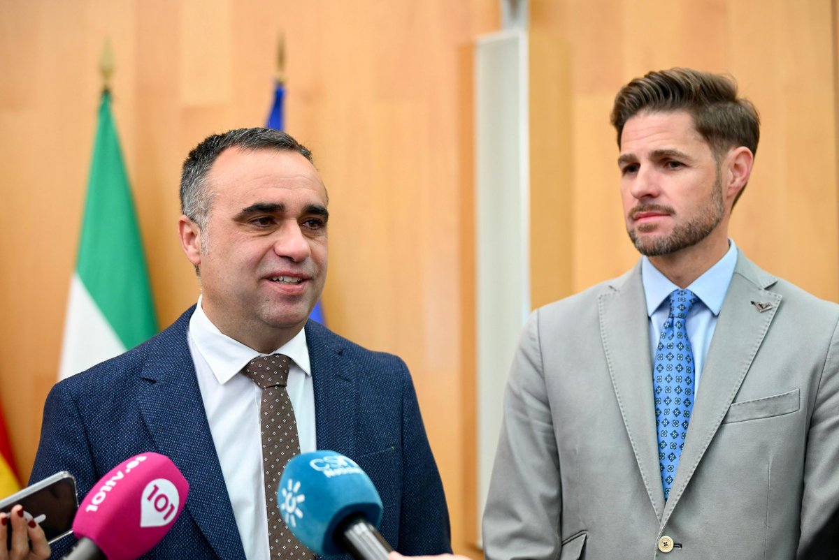 👉Aprobamos hoy el mayor Plan de Inversiones Deportivas para la provincia 

✅Más de 14,5 millones € 
✅57 municipios beneficiados 

En alianza con los ayuntamientos, actuaremos en polideportivos, pistas cubiertas, campos de fútbol, pabellones y nuevas infraestructuras